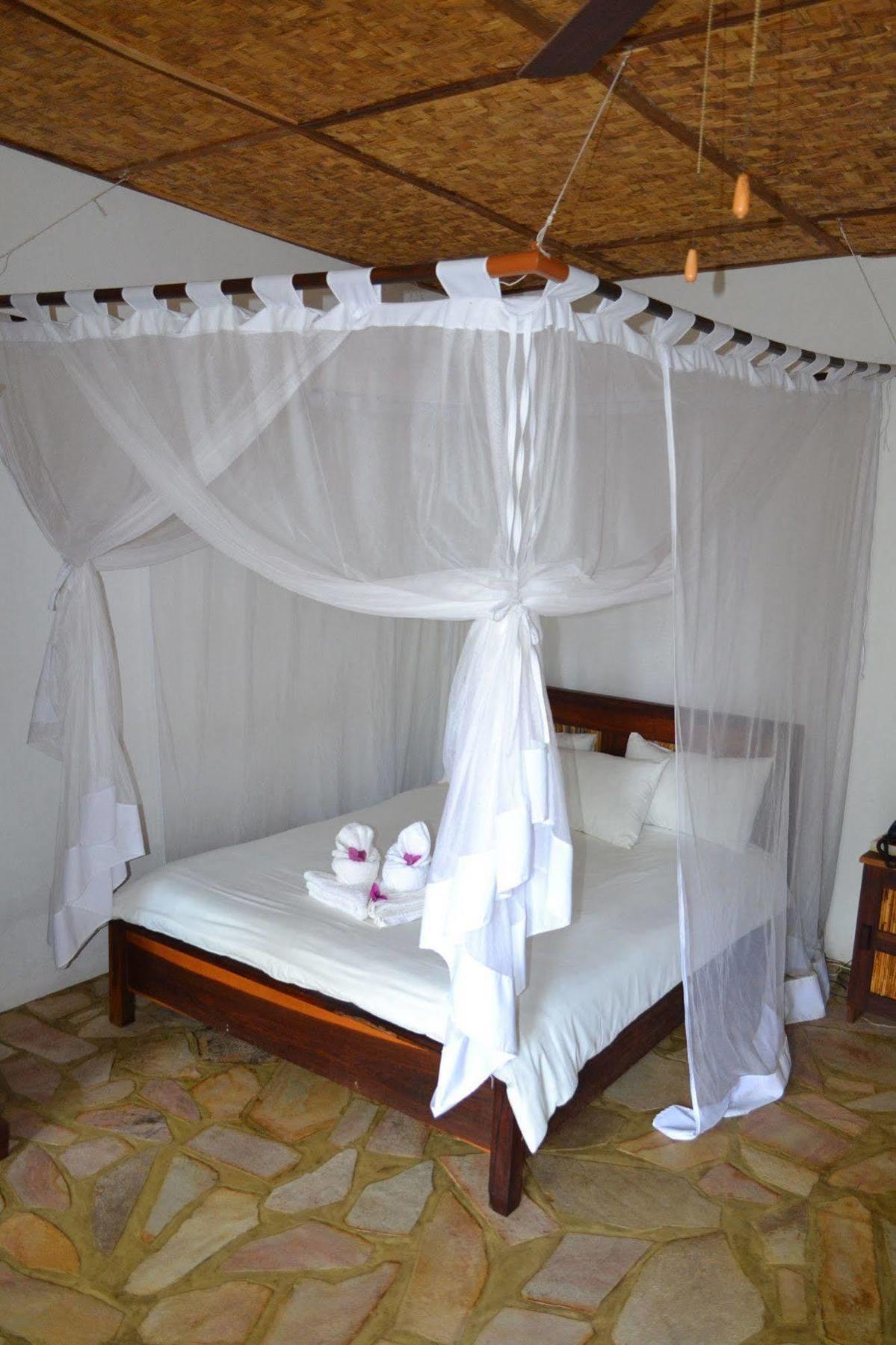 רונדו Tambuti Lodge מראה חיצוני תמונה