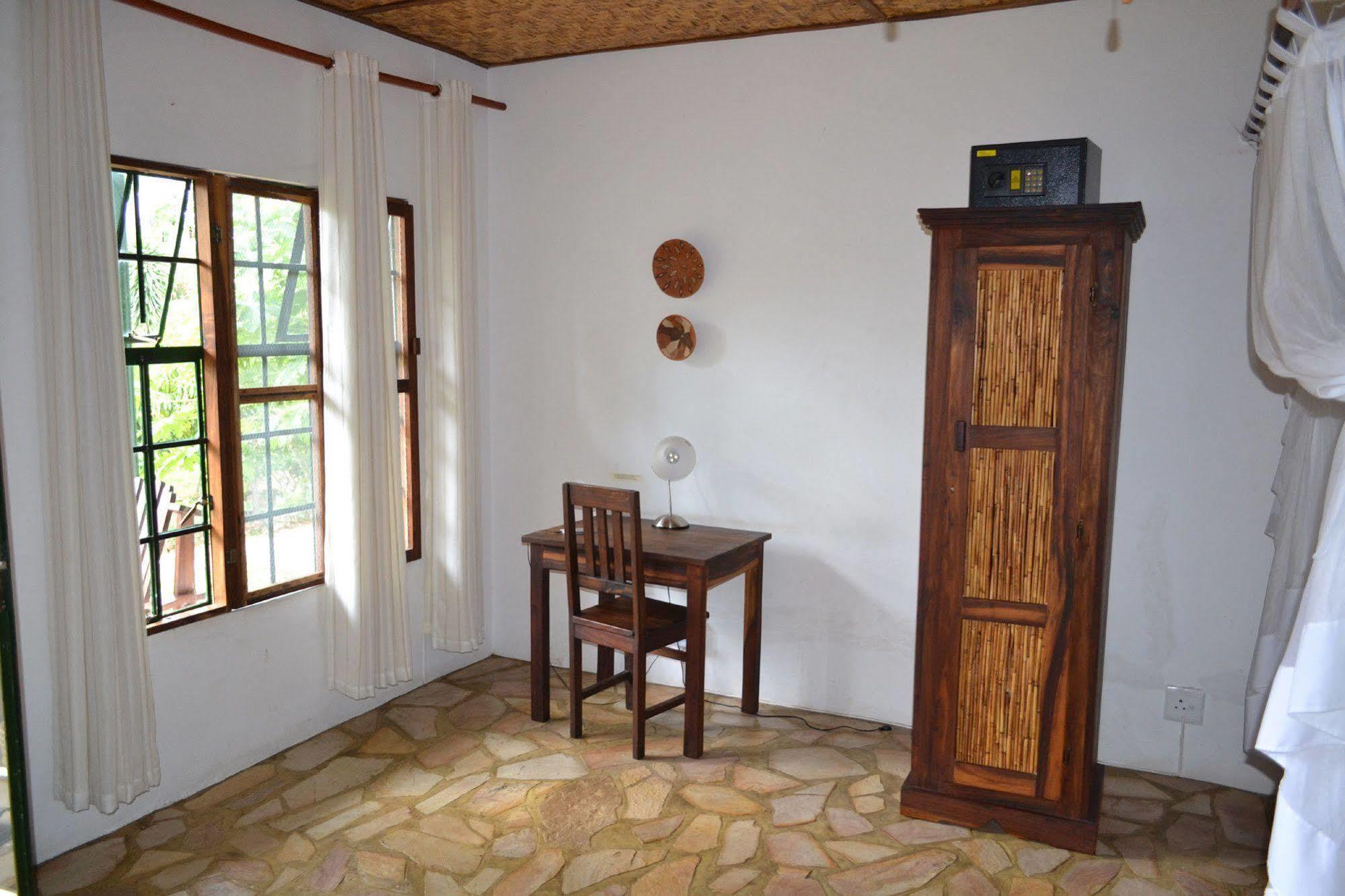 רונדו Tambuti Lodge מראה חיצוני תמונה