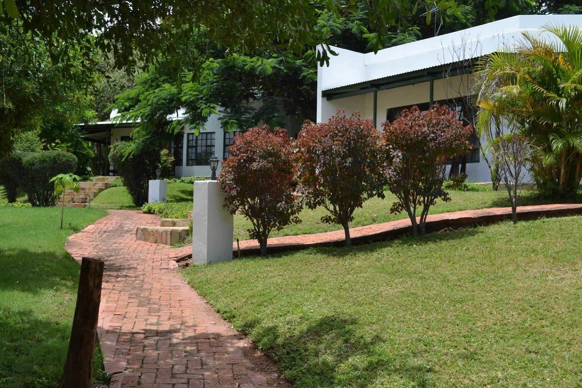רונדו Tambuti Lodge מראה חיצוני תמונה